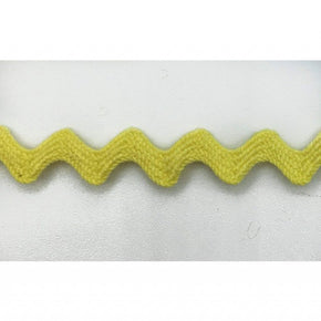 Essentials By Leisure Arts Ric Rac 11/16 4 yards Apple - rick rack trim  for sewing - wavy ric rac trim for sewing and crafts - ric rac ribbon - rick  rack trim apple