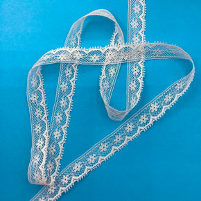 Natural 5/8" Dainty Lace
